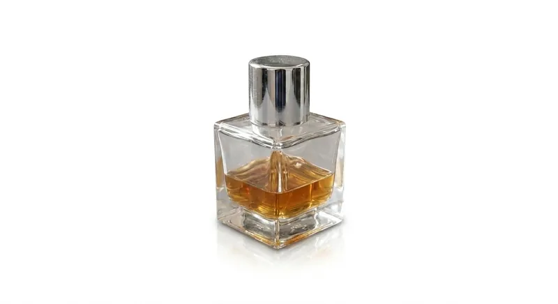 Glass bottle clipping path after